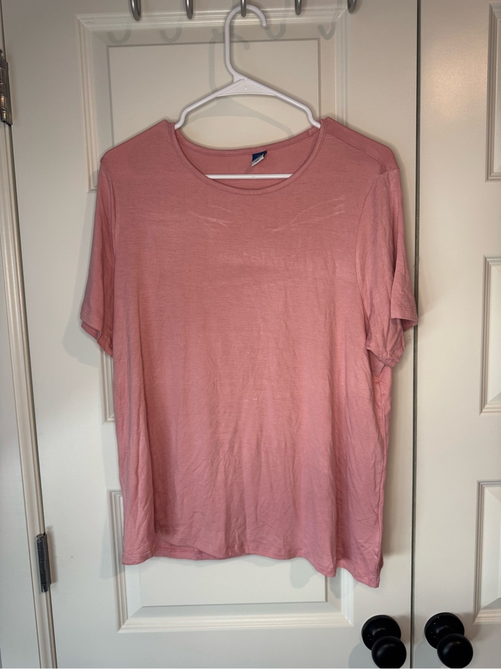 Women’s Classic Crew Neck T‑Shirt — Dusty Rose